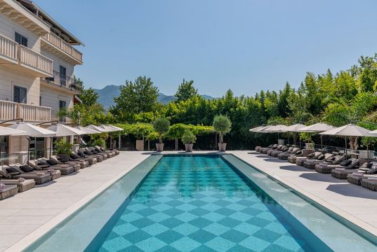 4_hotel_president_solin_outdoor_olympic_pool_1.jpg