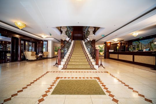 8_hotel_president_solin_lobby.jpg