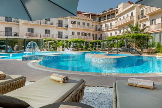 6_hotel_president_solin_outdoor_leisure_pool_1.jpg